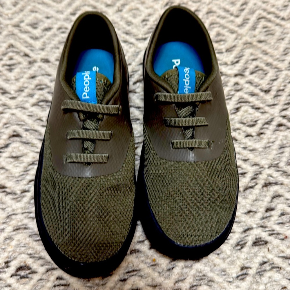 People shoes size C13